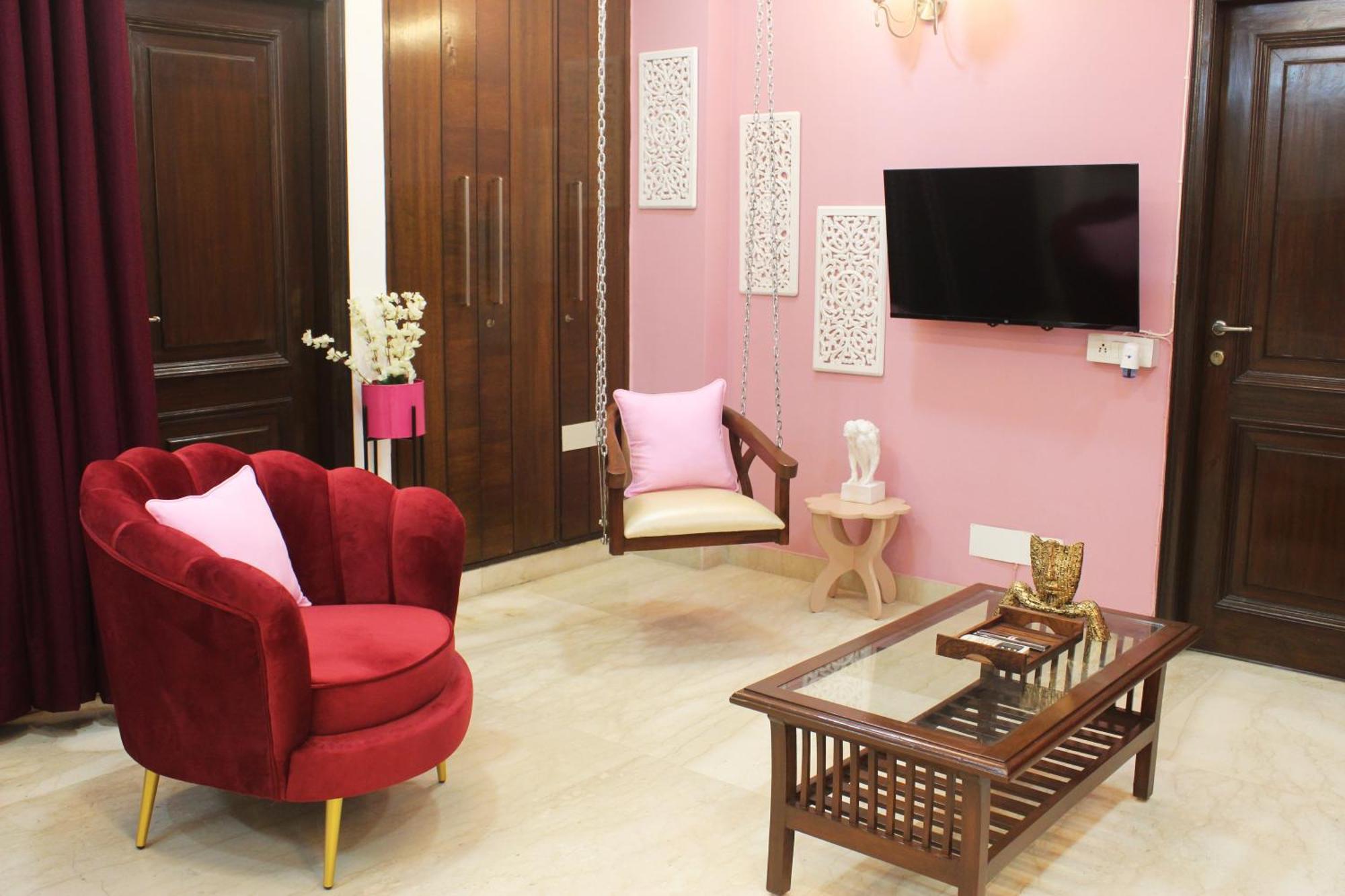 Apartment Luxurious Modern 2bhk Prime Location Delhi
